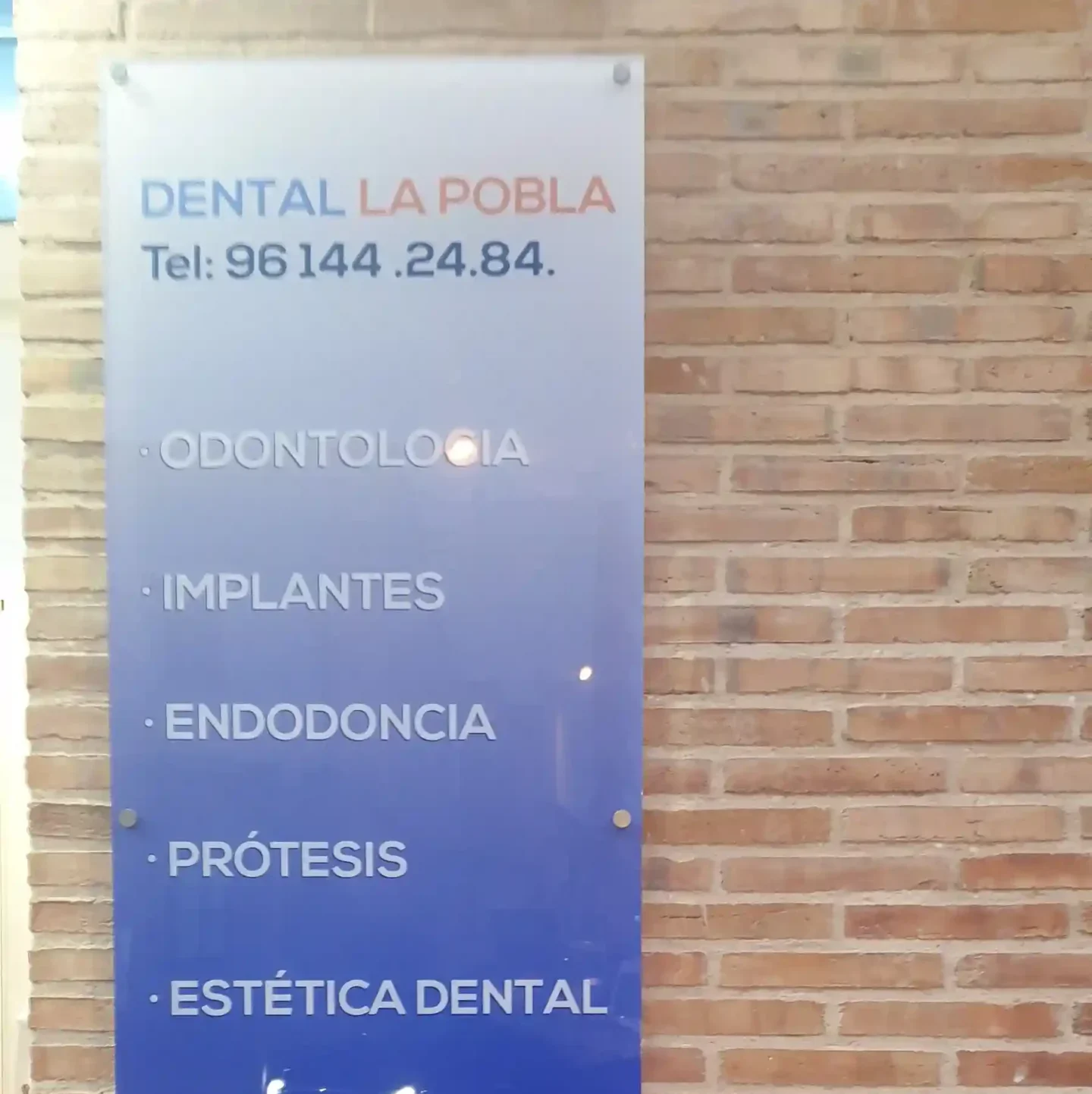 DENTALPOBLA1_11zon